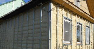 Утепление домов ППУ в Северске | ППуСвк – от 792 руб. за м²